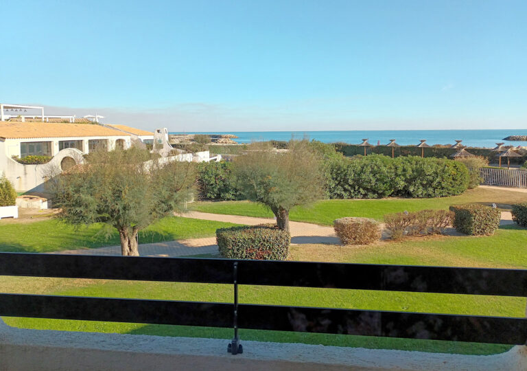 Hôtel Camargue Les Saintes-Maries-de-la-Mer : terrasse chambre Supérieure